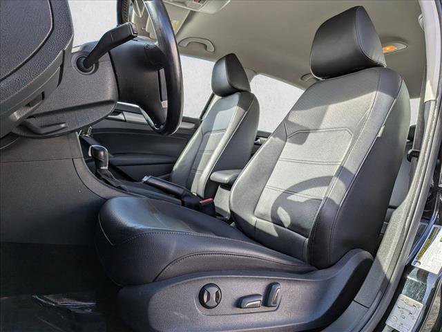 Used 2014 Volkswagen Passat 1.8T Wolfsburg Edition image 15