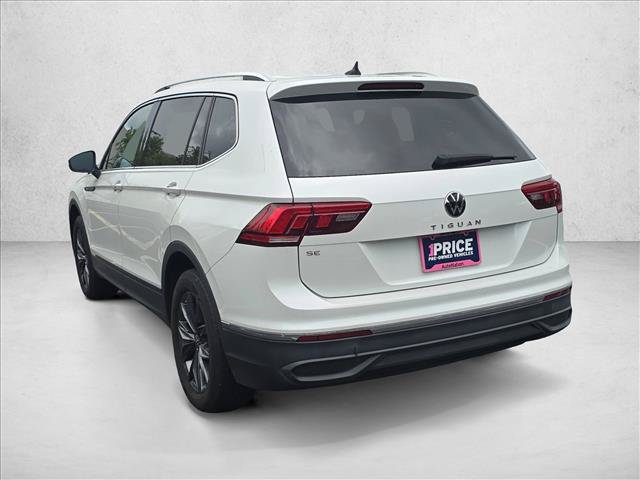 Used 2023 Volkswagen Tiguan SE w/ Panoramic Sunroof Package FWD image 7