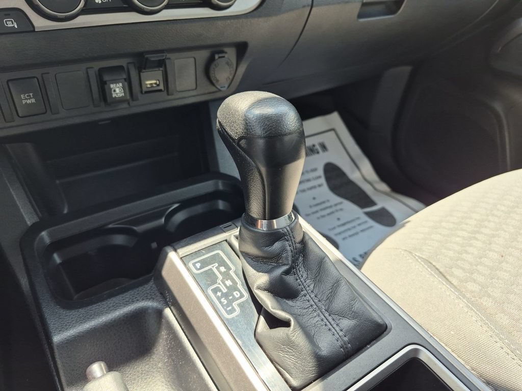 Used 2023 Toyota Tacoma SR5 RWD image 25