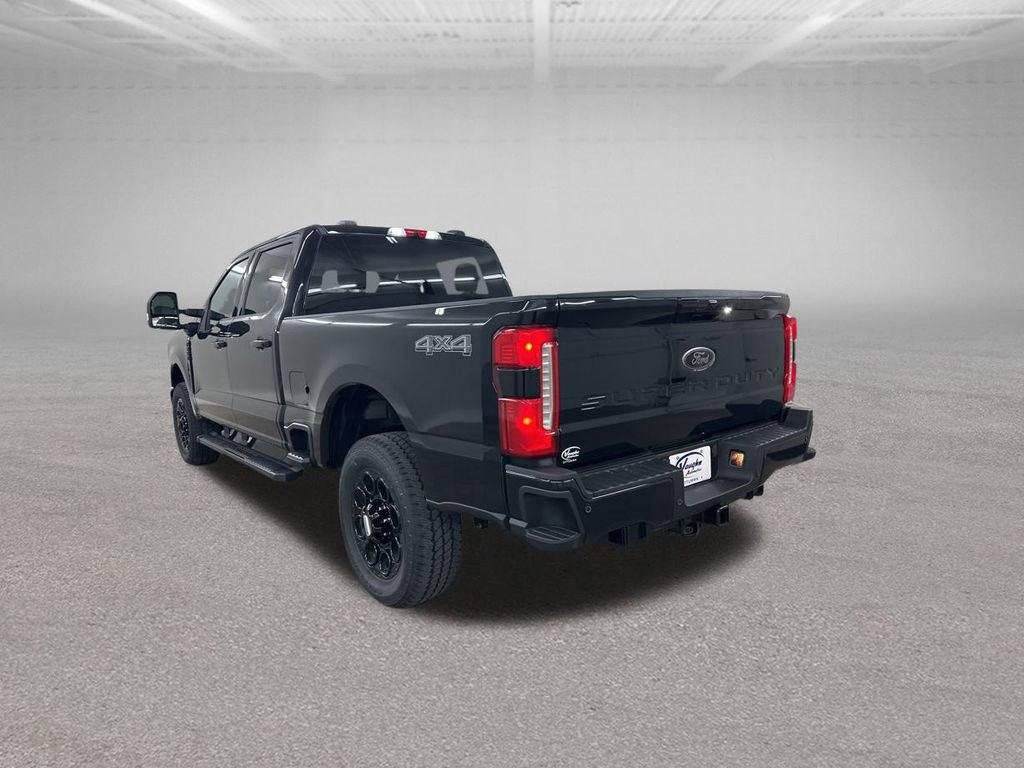 New 2026 Ford F250 Lariat w/ Black Appearance Package image 7