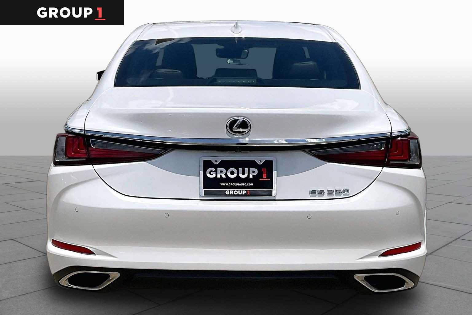 Used 2025 Lexus ES 350 w/ Premium Package FWD image 5