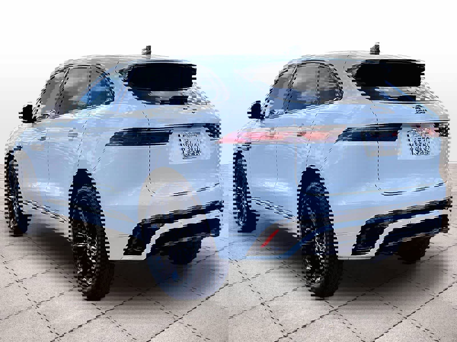 Used 2025 Jaguar F-PACE R-Dynamic S image 14