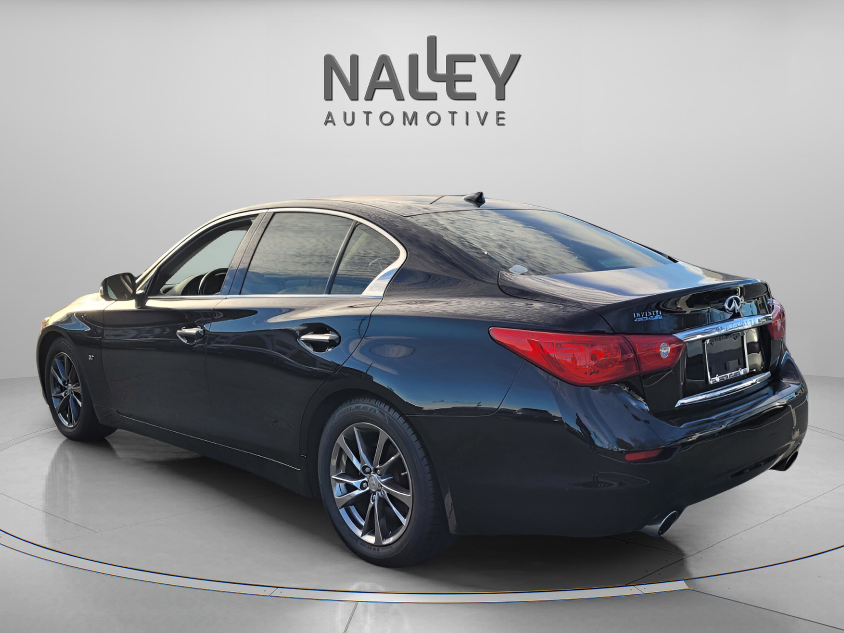 Used 2015 INFINITI Q50 Premium w/ Deluxe Touring Package image 4