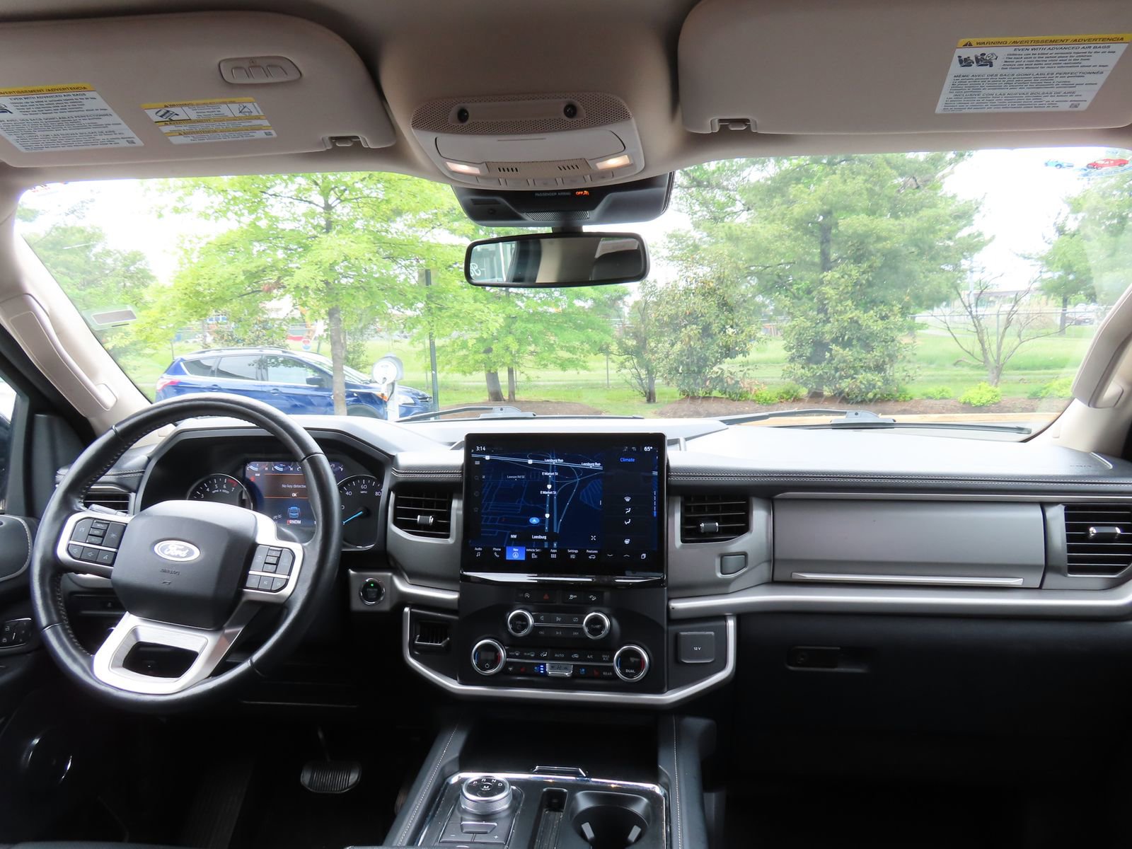 Used 2024 Ford Expedition XLT AWD/4WD image 16