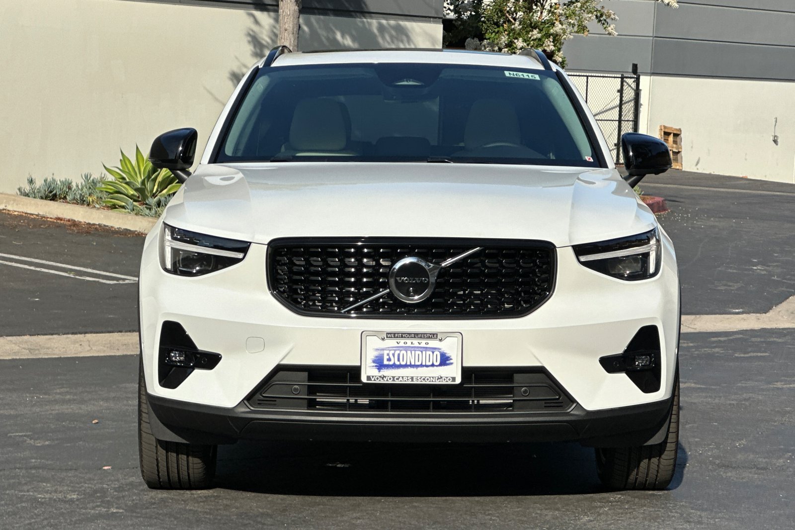 New 2026 Volvo XC40 B5 Plus w/ Protection Package Premier AWD/4WD image 6