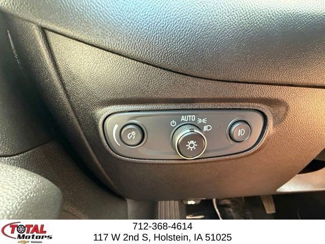 Used 2018 Chevrolet Equinox Premier AWD/4WD image 18