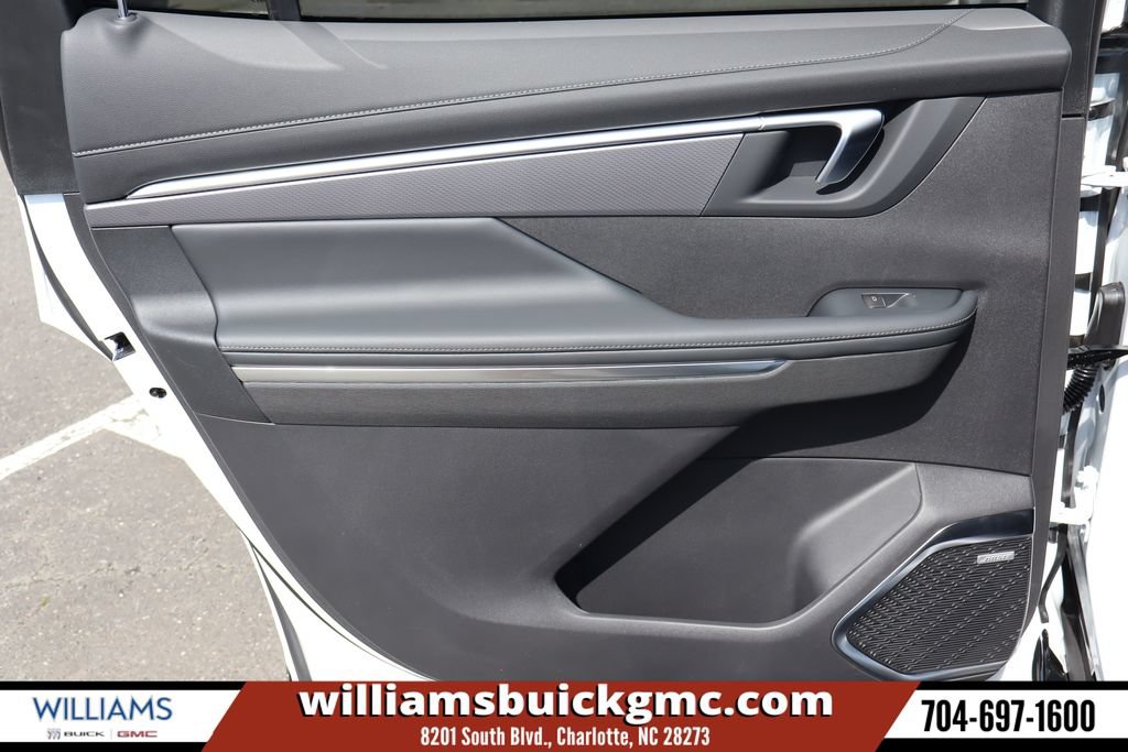 New 2026 Buick Enclave Sport Touring w/ Power Package FWD image 19