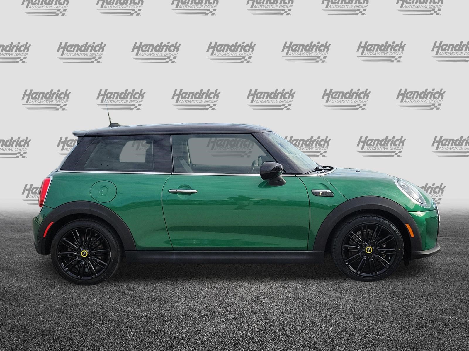Used 2024 MINI Cooper SE FWD image 8
