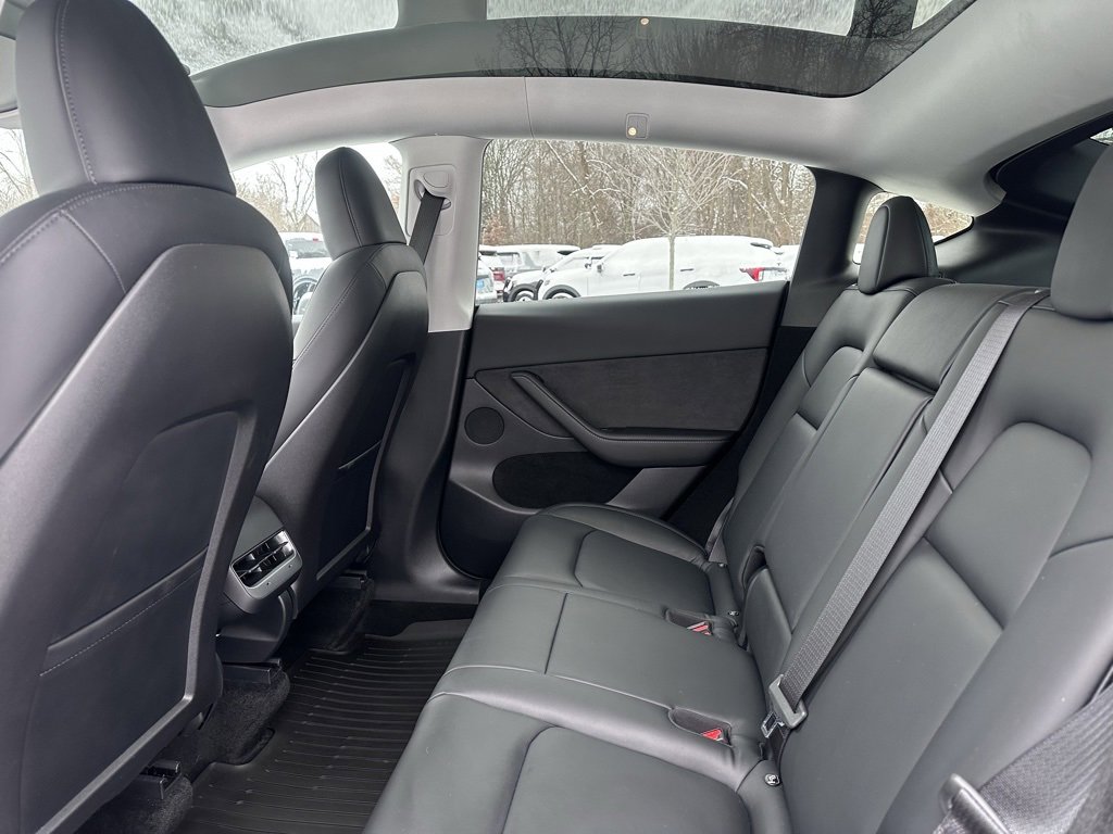 Used 2023 Tesla Model Y Long Range image 21