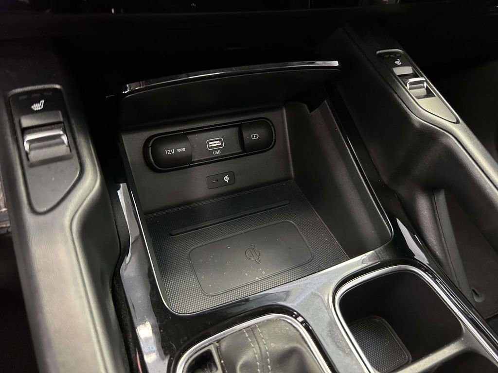Used 2022 Kia Telluride S FWD image 24