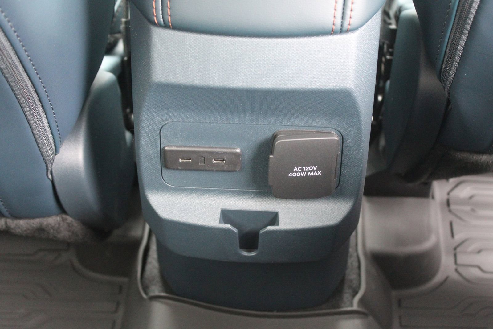 New 2026 Ford Maverick Lariat image 17