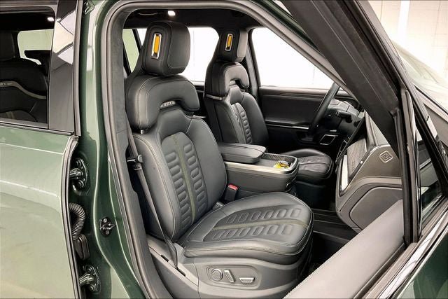 Used 2023 Rivian R1S Adventure AWD/4WD image 7