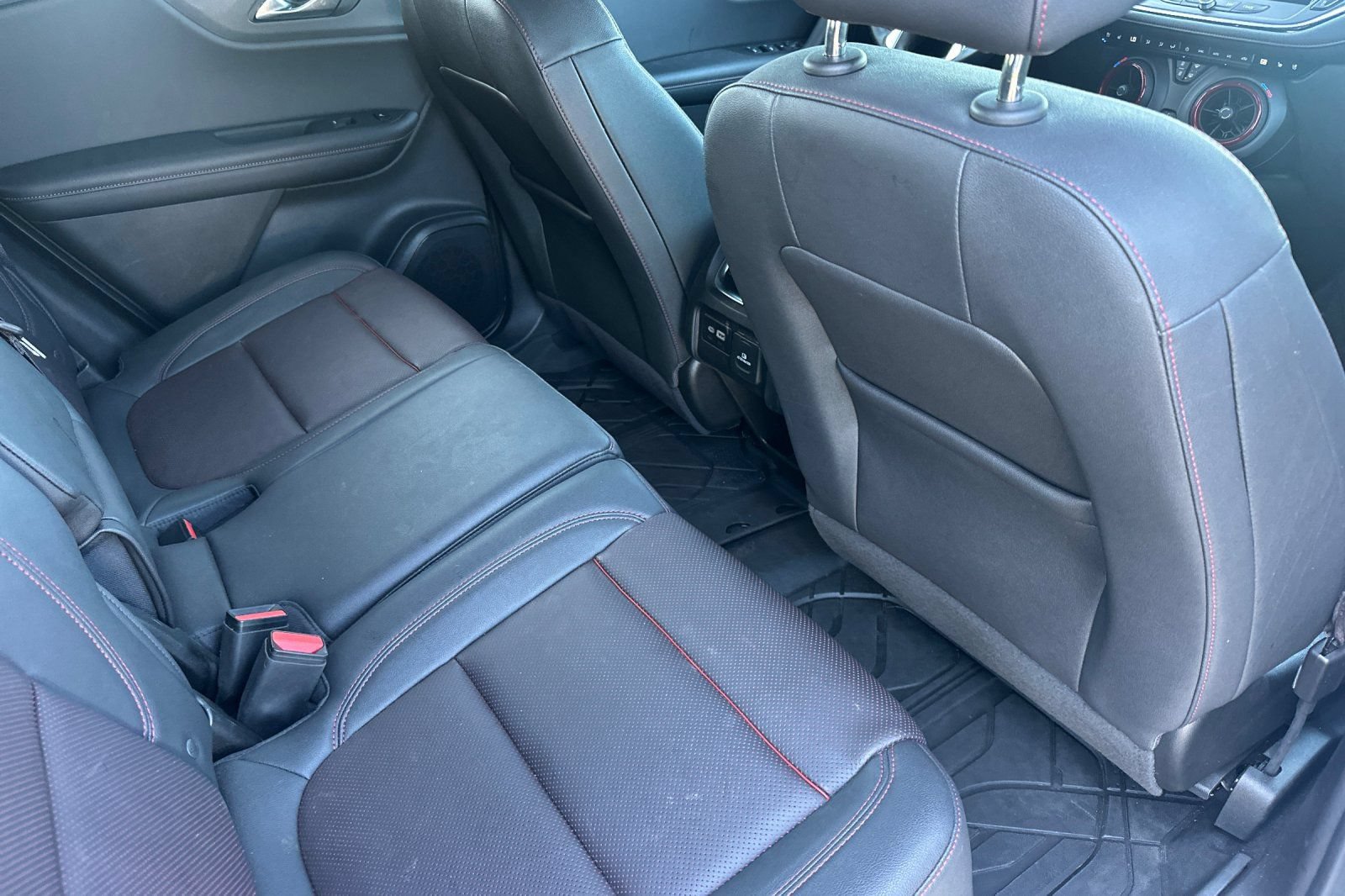 Used 2023 Chevrolet Blazer RS w/ Enhanced Convenience Package AWD/4WD image 18