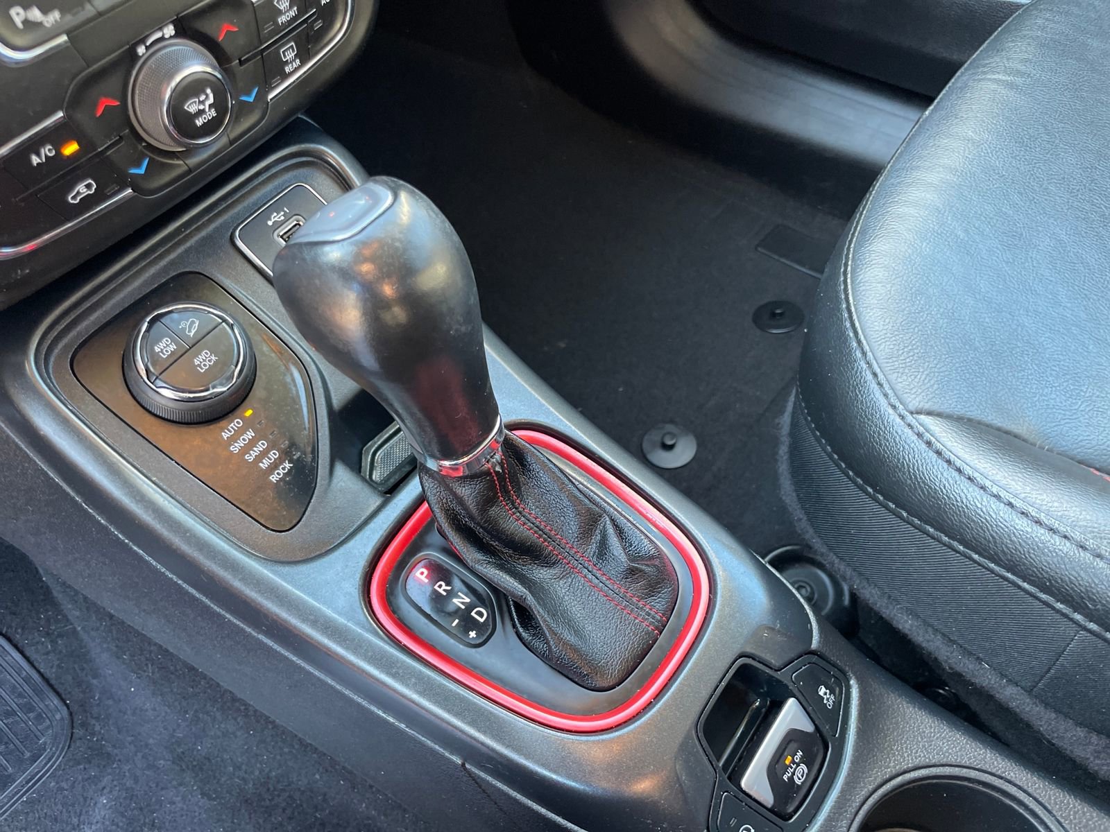 Used 2021 Jeep Compass Trailhawk image 22