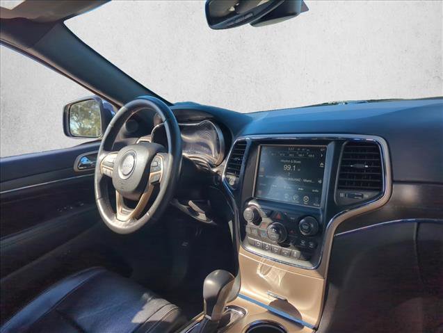 Used 2017 Jeep Grand Cherokee Limited w/ Luxury Group II image 25