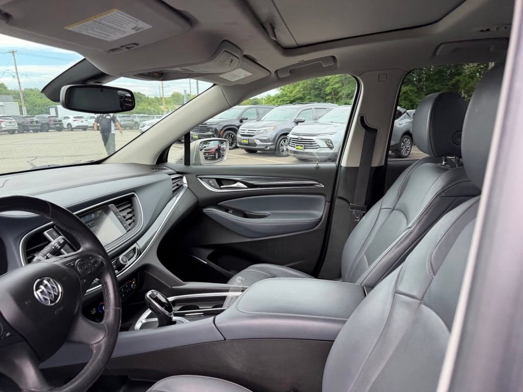 Certified 2018 Buick Enclave Premium AWD/4WD image 17