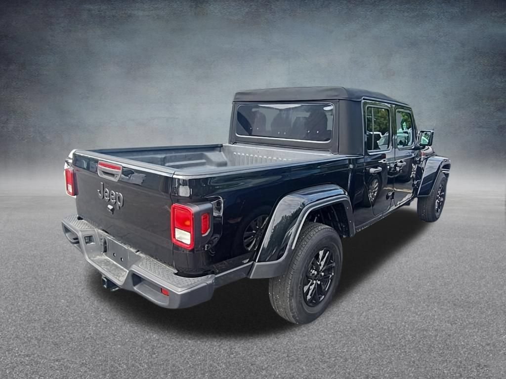 Used 2023 Jeep Gladiator Sport AWD/4WD image 11