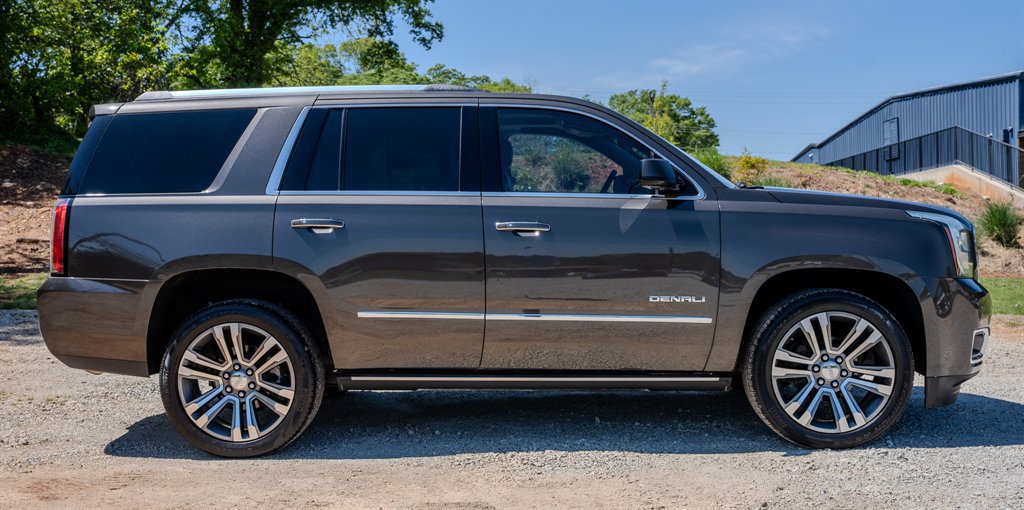 Used 2019 GMC Yukon Denali w/ Denali Ultimate Package RWD image 6