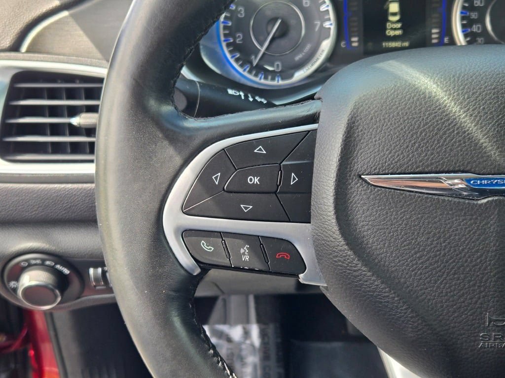 Used 2015 Chrysler 200 Limited w/ Convenience Group FWD image 27