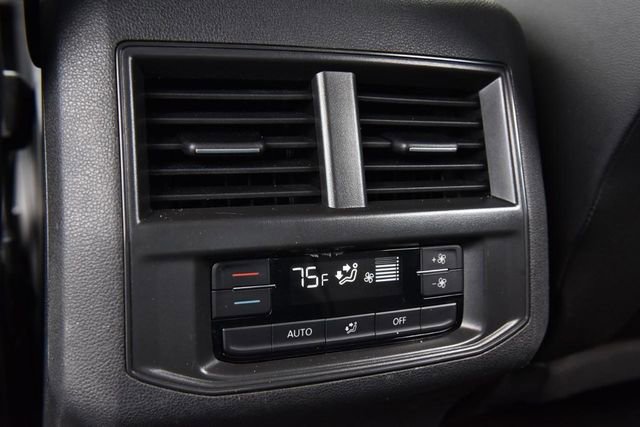 Used 2023 Volkswagen Atlas SE w/ Black Wheel Package image 22