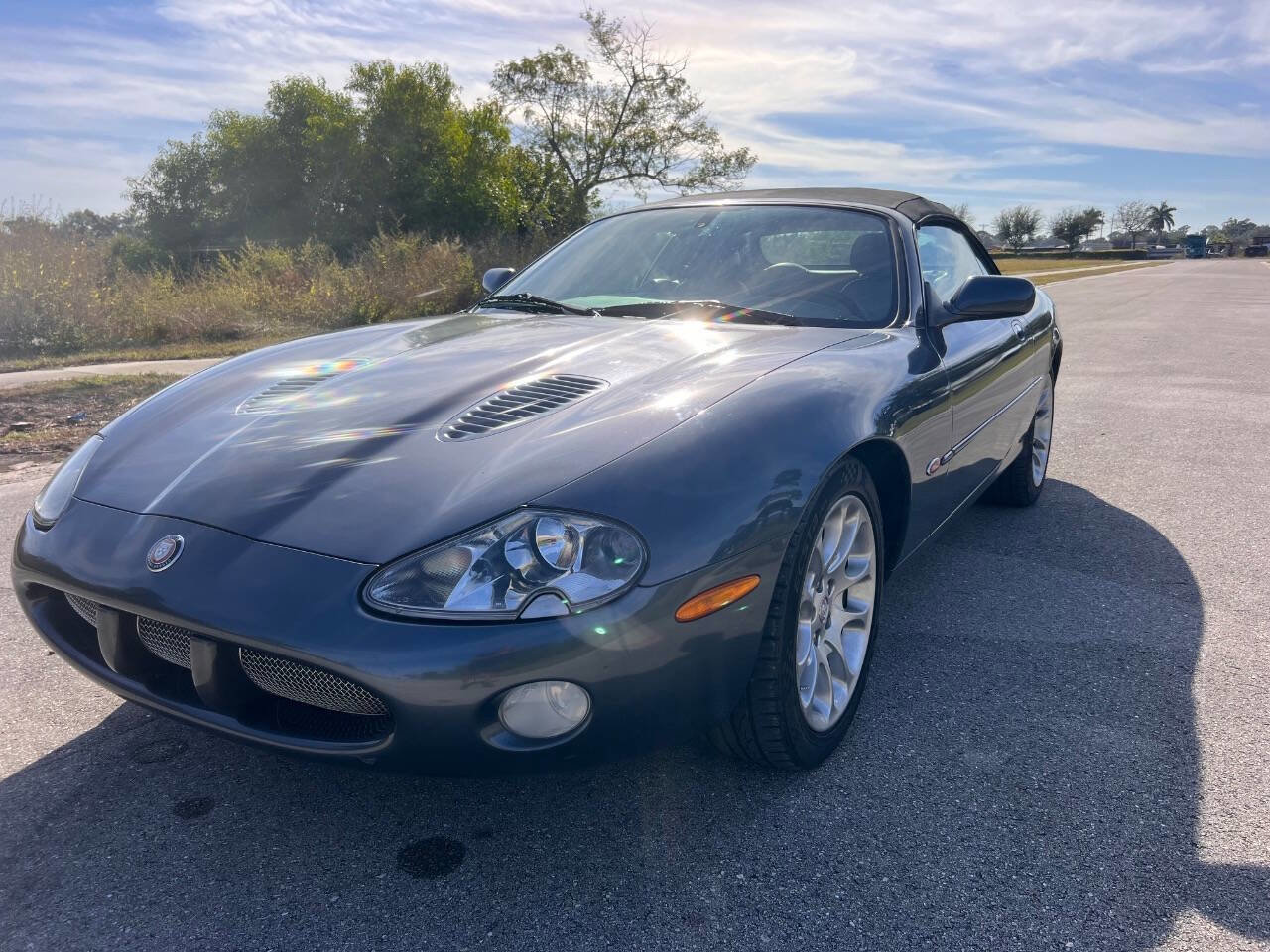 Used 2001 Jaguar XK8 Convertible image 9