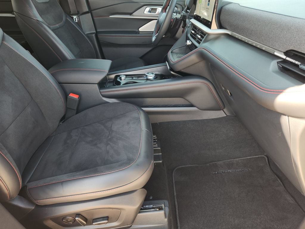 Used 2025 Ford Explorer ST w/ Sun And Sound Package AWD/4WD image 15