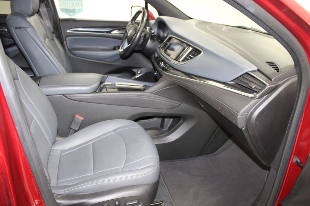 Used 2024 Buick Enclave Premium image 28