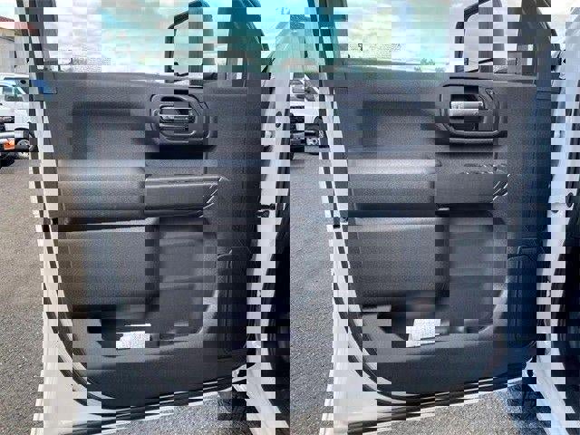 New 2024 GMC Sierra 3500 Pro w/ Convenience Package image 24