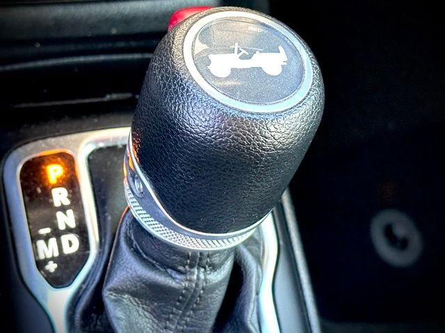 Used 2022 Jeep Wrangler Unlimited Willys image 15