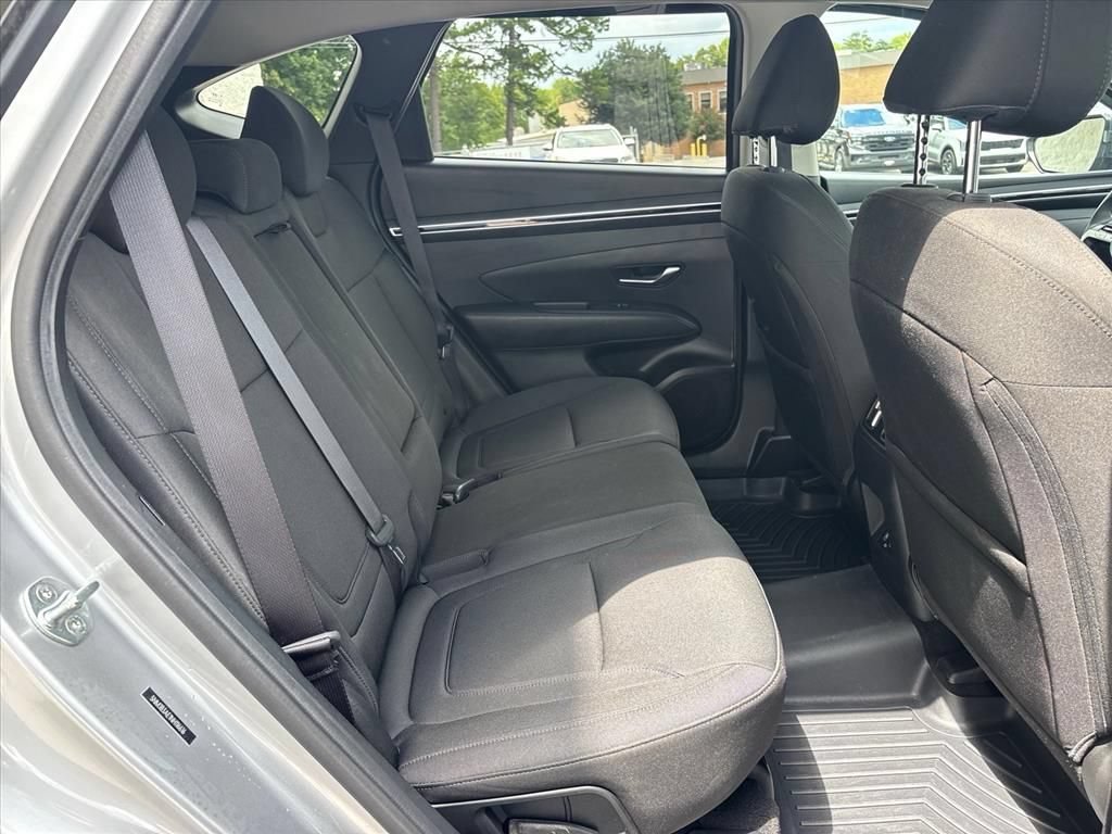 Used 2022 Hyundai Tucson SEL FWD image 11