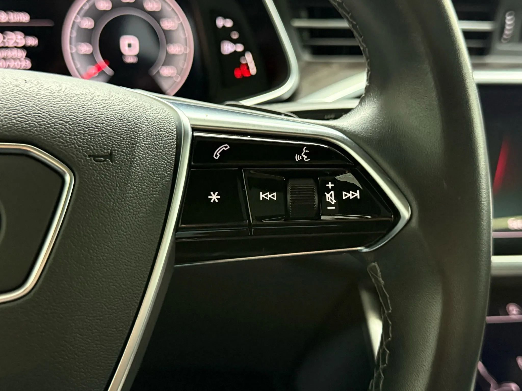 Used 2021 Audi A6 Premium Plus w/ Premium Plus Package image 30