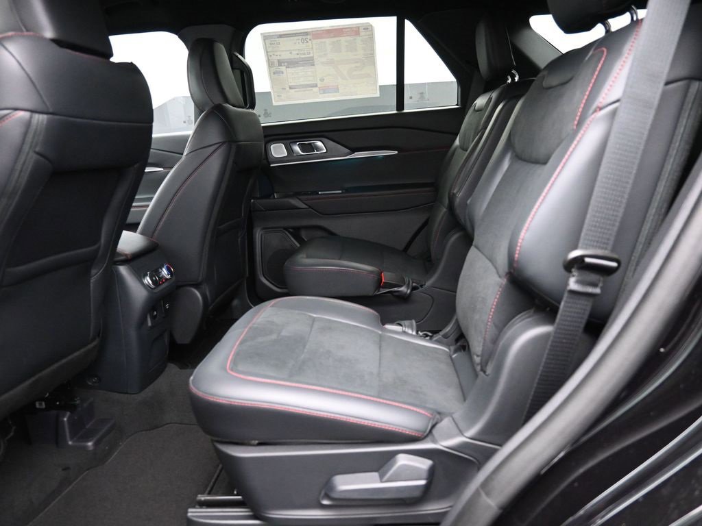 Used 2025 Ford Explorer ST w/ Sun And Sound Package image 26
