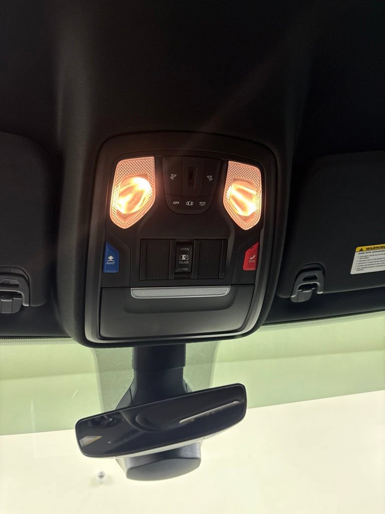 Used 2021 RAM 1500 Big Horn AWD/4WD image 14