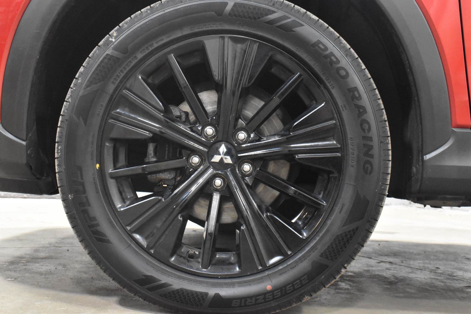 Used 2020 Mitsubishi Eclipse Cross LE AWD/4WD image 32