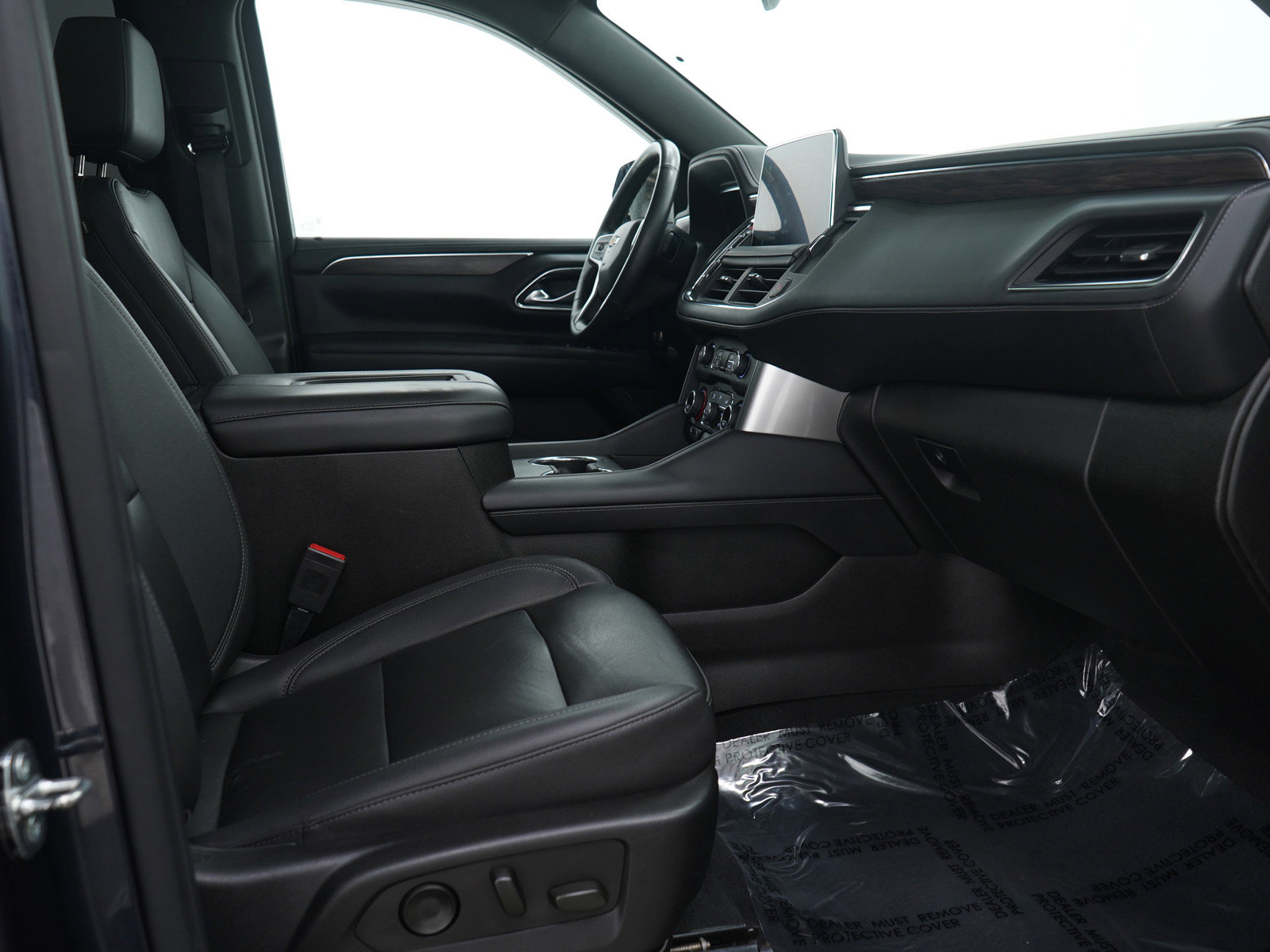 Used 2022 Chevrolet Suburban LT w/ Luxury Package image 14