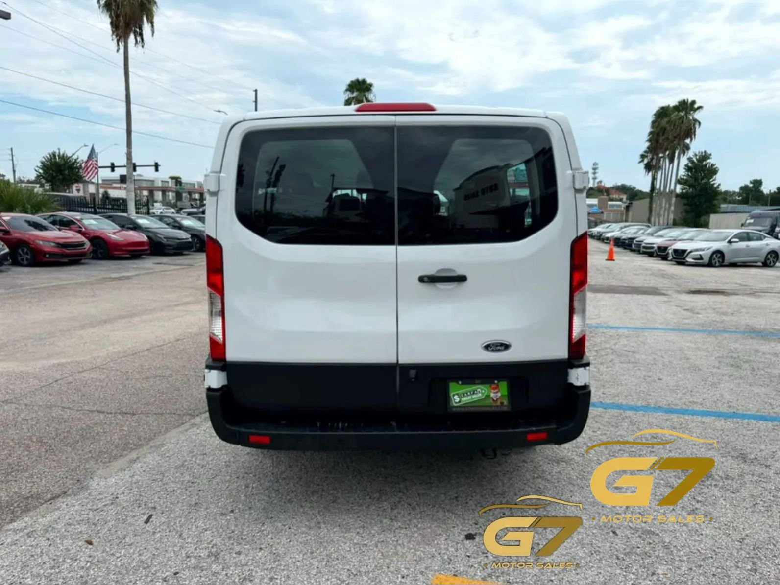 Used 2021 Ford Transit 350 XLT RWD image 3