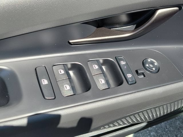 New 2026 Hyundai Elantra SEL Sport FWD image 16