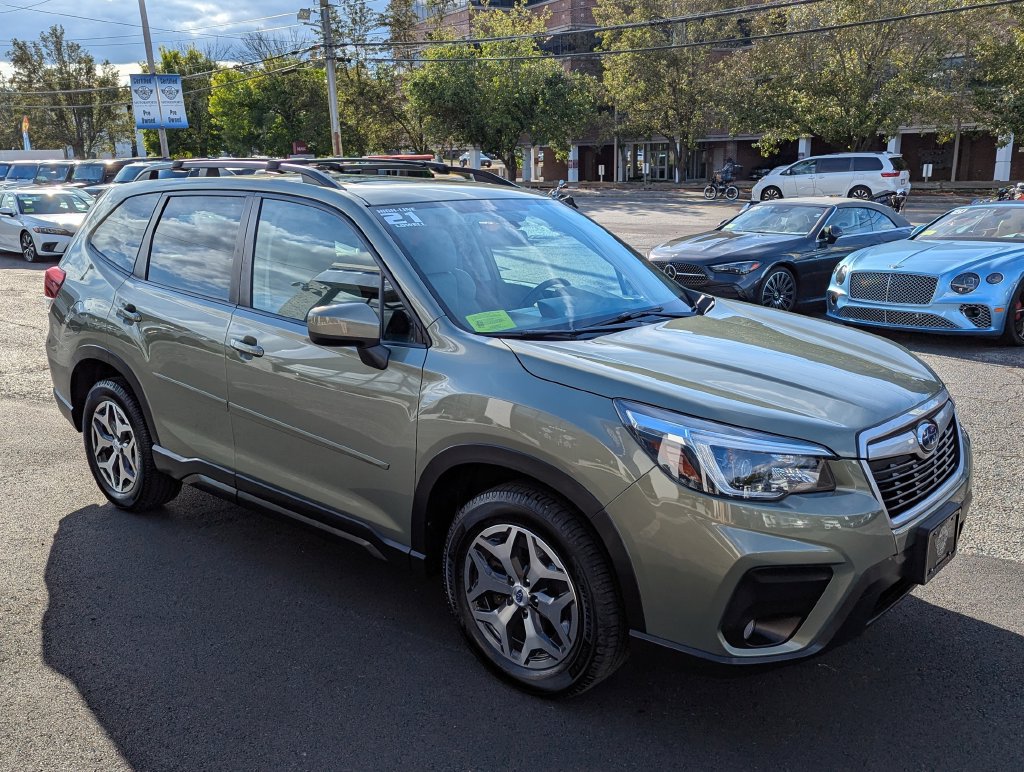 Used 2021 Subaru Forester Premium AWD/4WD image 5