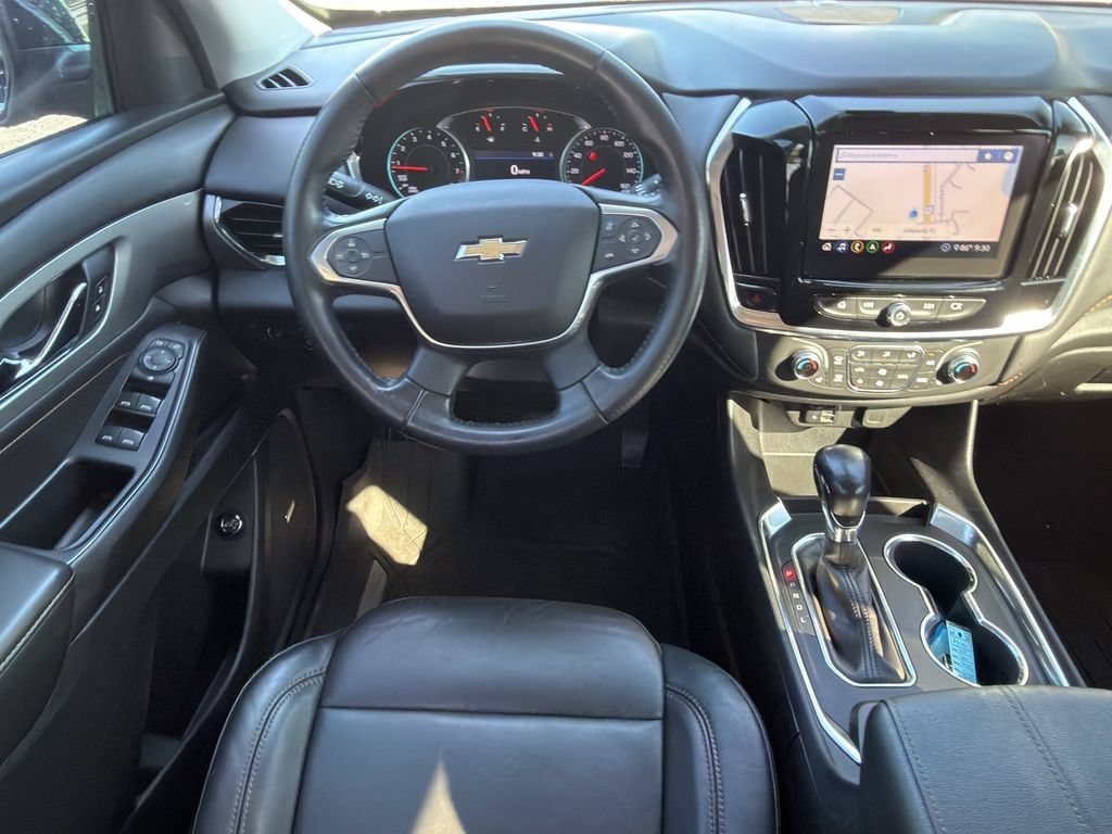 Used 2021 Chevrolet Traverse LT w/ LT Premium Package FWD image 13