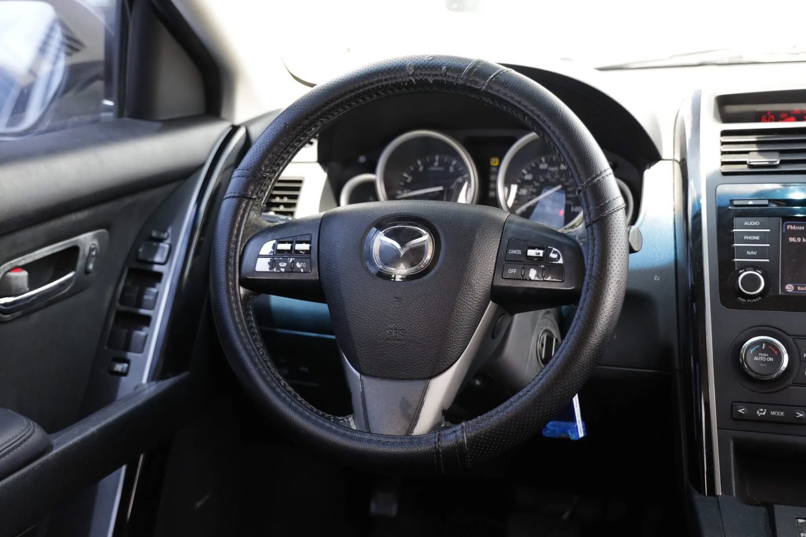 Used 2015 MAZDA CX-9 Touring w/ Touring Technology Package FWD image 32