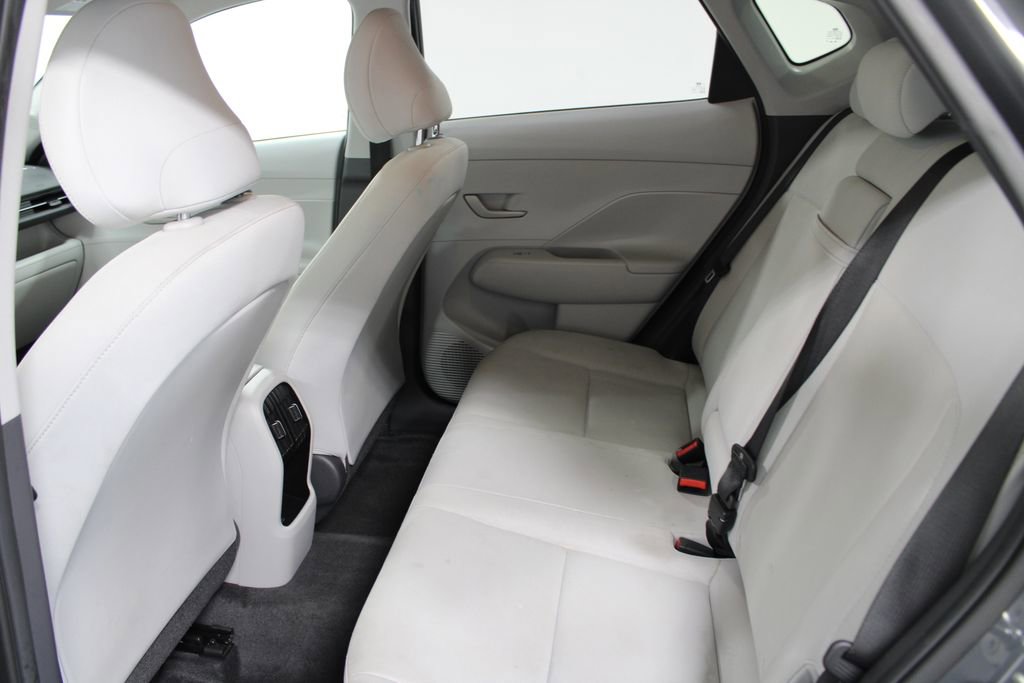 Used 2024 Hyundai Kona SEL image 17