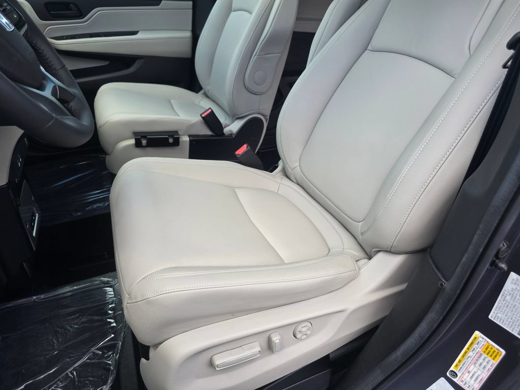Used 2026 Honda Odyssey EX-L image 18