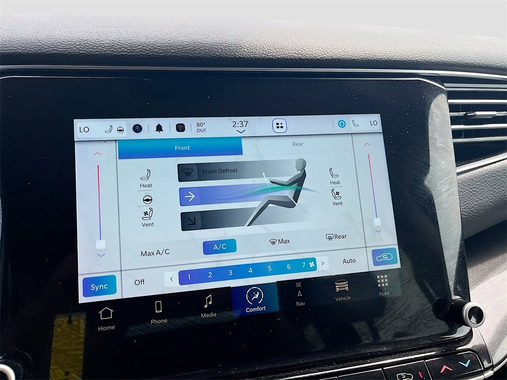 Used 2023 Jeep Wagoneer 4WD w/ Premium Group I image 16