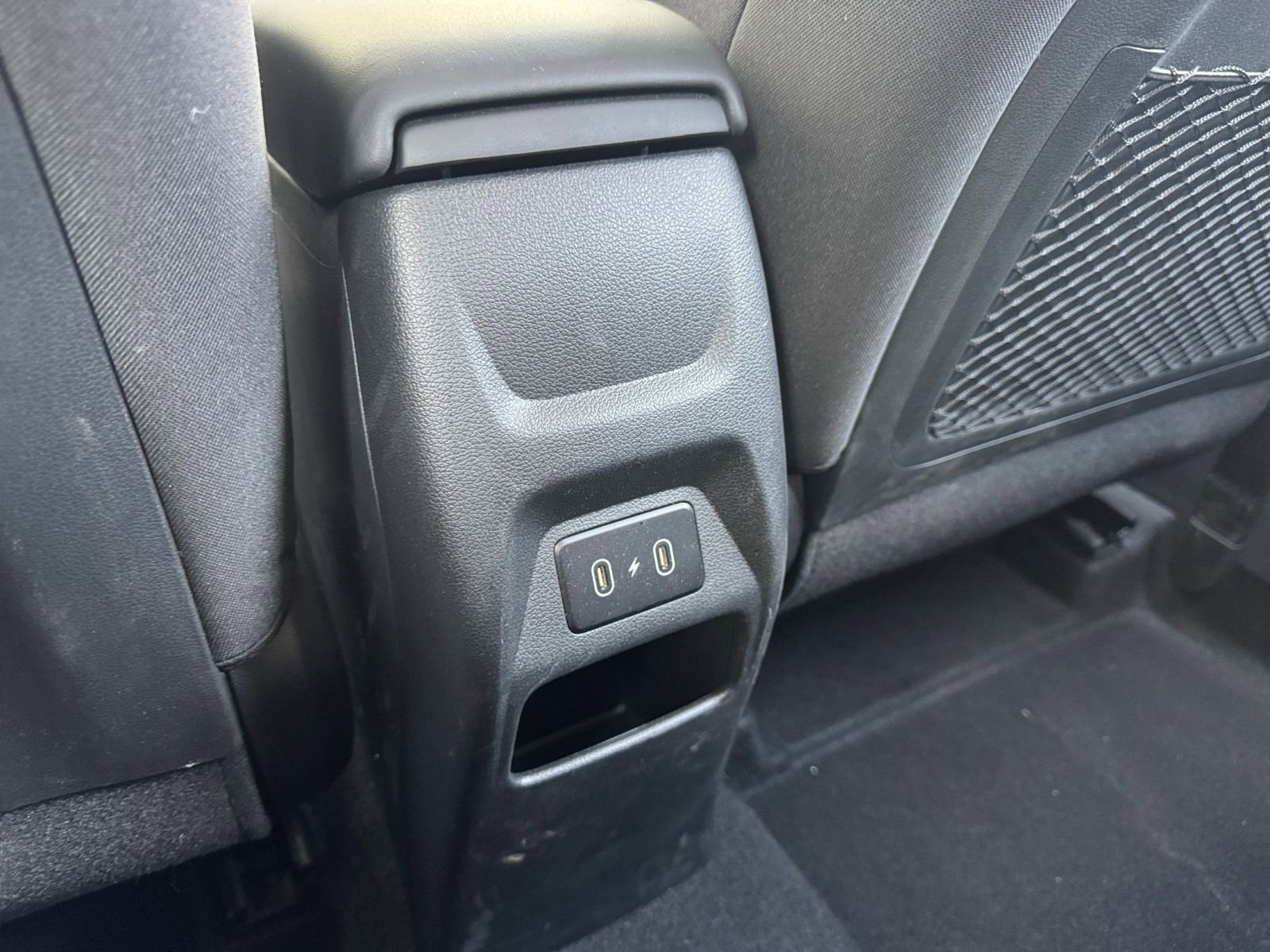 Used 2025 Hyundai Venue SEL image 22