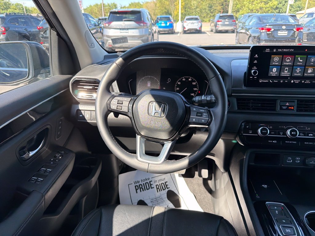 Used 2024 Honda Pilot Touring image 19