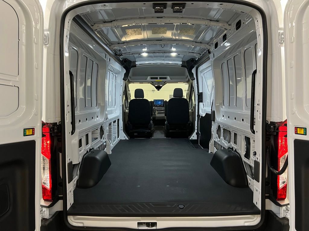 New 2026 Ford Transit 350 148 Medium Roof RWD image 26
