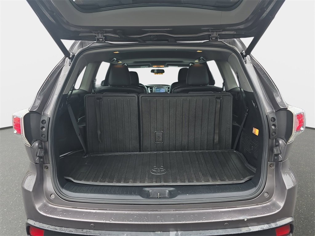 Used 2015 Toyota Highlander Limited image 13