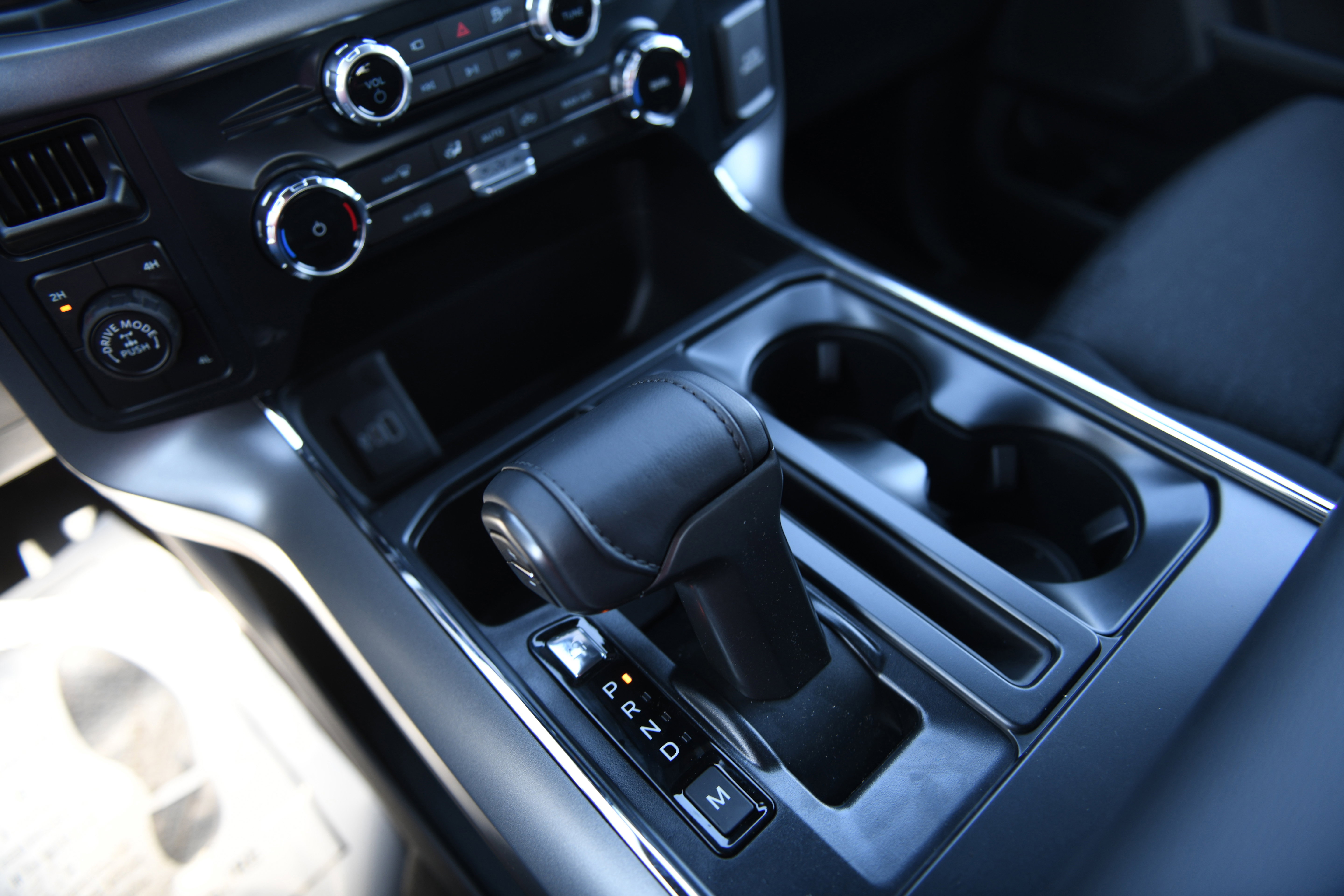 New 2026 Ford F150 XLT w/ XLT Black Appearance Package image 21