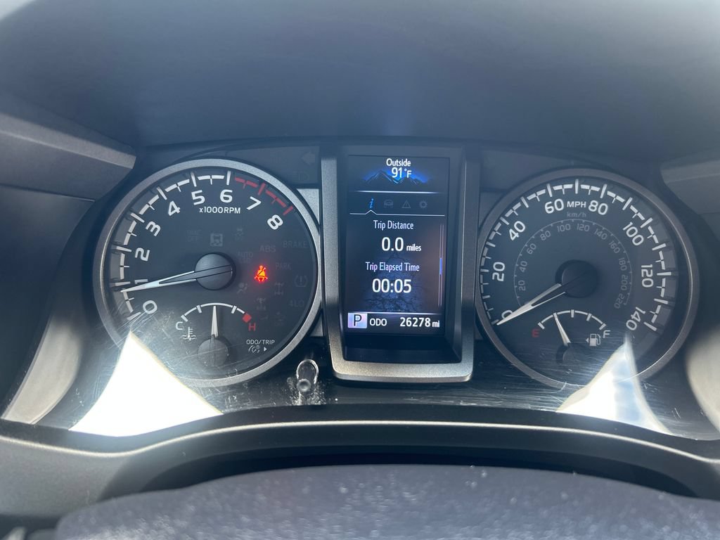 Certified 2022 Toyota Tacoma TRD Off-Road w/ Technology Package AWD/4WD image 17