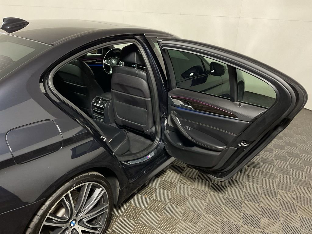 Used 2018 BMW 540i RWD image 33